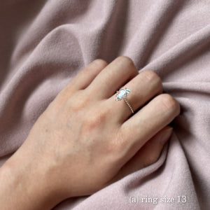 Open image in slideshow, Embrace Ring (prototype)
