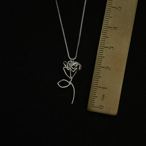Open image in slideshow, Rose Necklace
